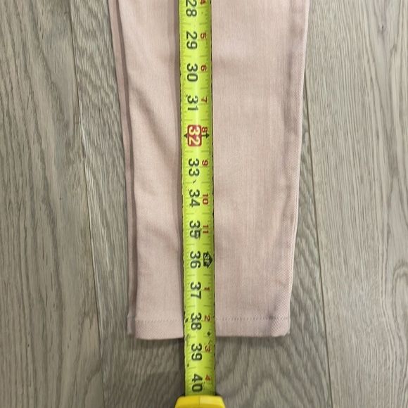 Victoria Beckham salmon pink jeans - Picture 10 of 11